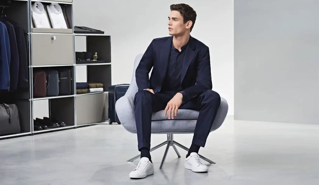 Vestito con Scarpe da Ginnastica Uomo: La Guida Completa di MoltoUomo.it per un Look Elegante e Moderno