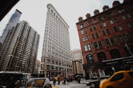 Il Flatiron Building di New York, detto "Ferro da Stiro". Photocredit -jimmy-teoh-da Pexels