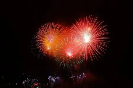 Capodanno 2024, tra tradizione e superstizione: i rituali scaramantici in Italia, in Europa e nel mondo