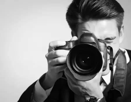 Chi si avvicina alla fotografia, amatoriale o professionale che sia, al di là dei corsi, dei master e dei workshop deve sin da subito fare delle scelte riguardanti la sua attrezzature