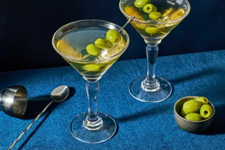 Il Perfetto Dirty Martini: Un Cocktail di Classe e Storia